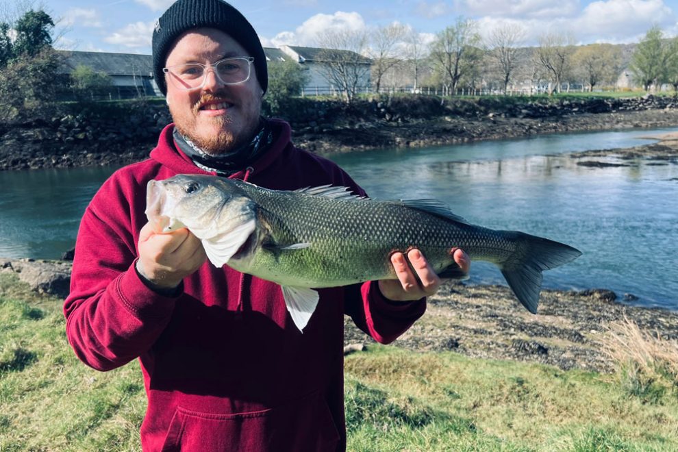 Estuary Bass Fishing with Bait - Tronixpro - TronixFishing